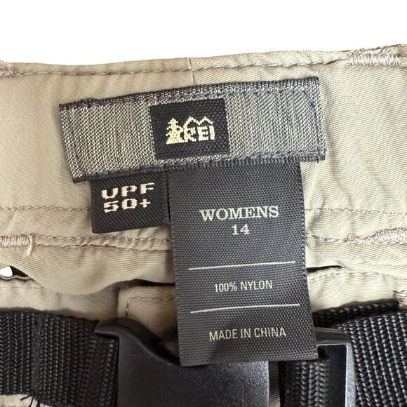 EUC Women's REI Convertible‎ Hiking Pants with Belt | Size 14 - Picture 5 of 7